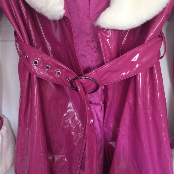 💖Sugarthrillz vinyl jacket with faux fur 💖 - Picture 7 of 13
